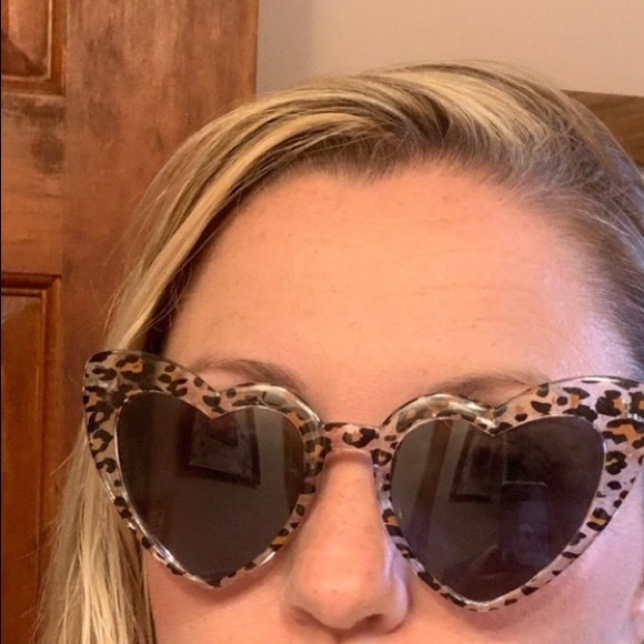 New adorable heart glasses - Picture 2 of 2
